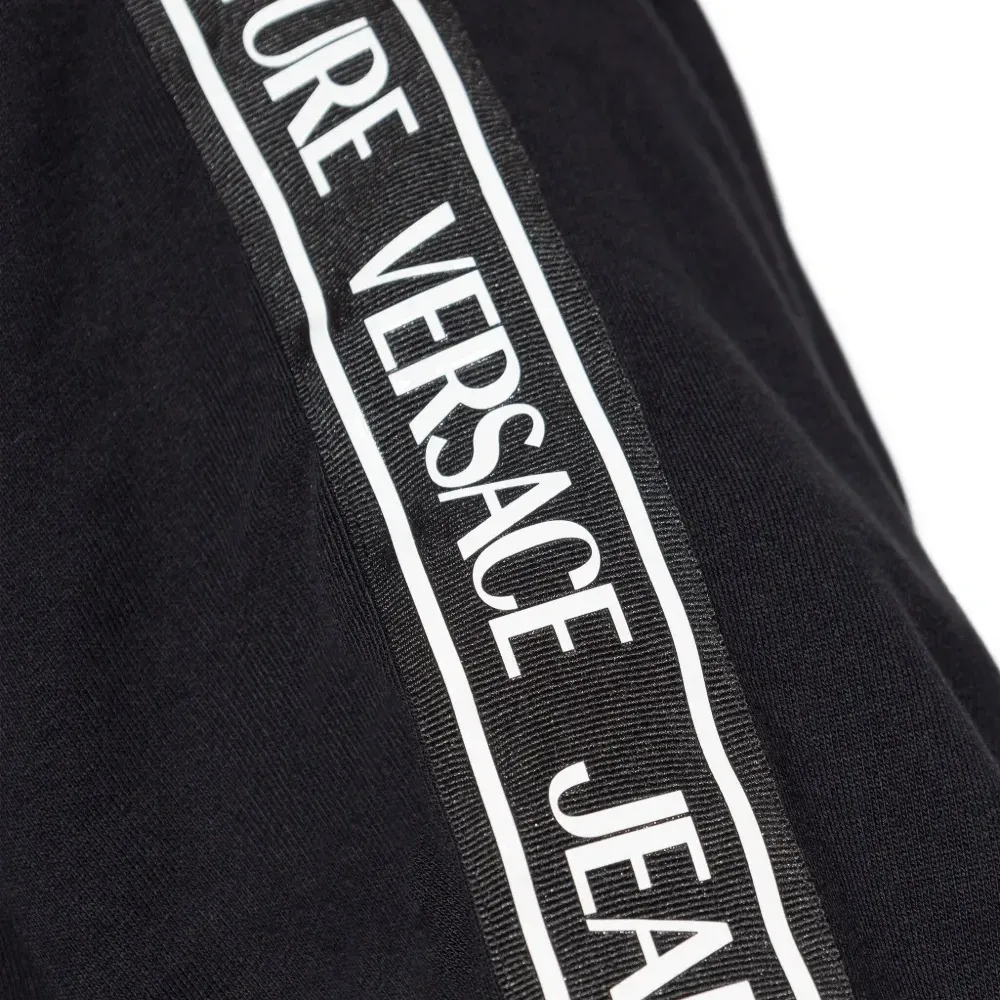 Толстовка с логотипом