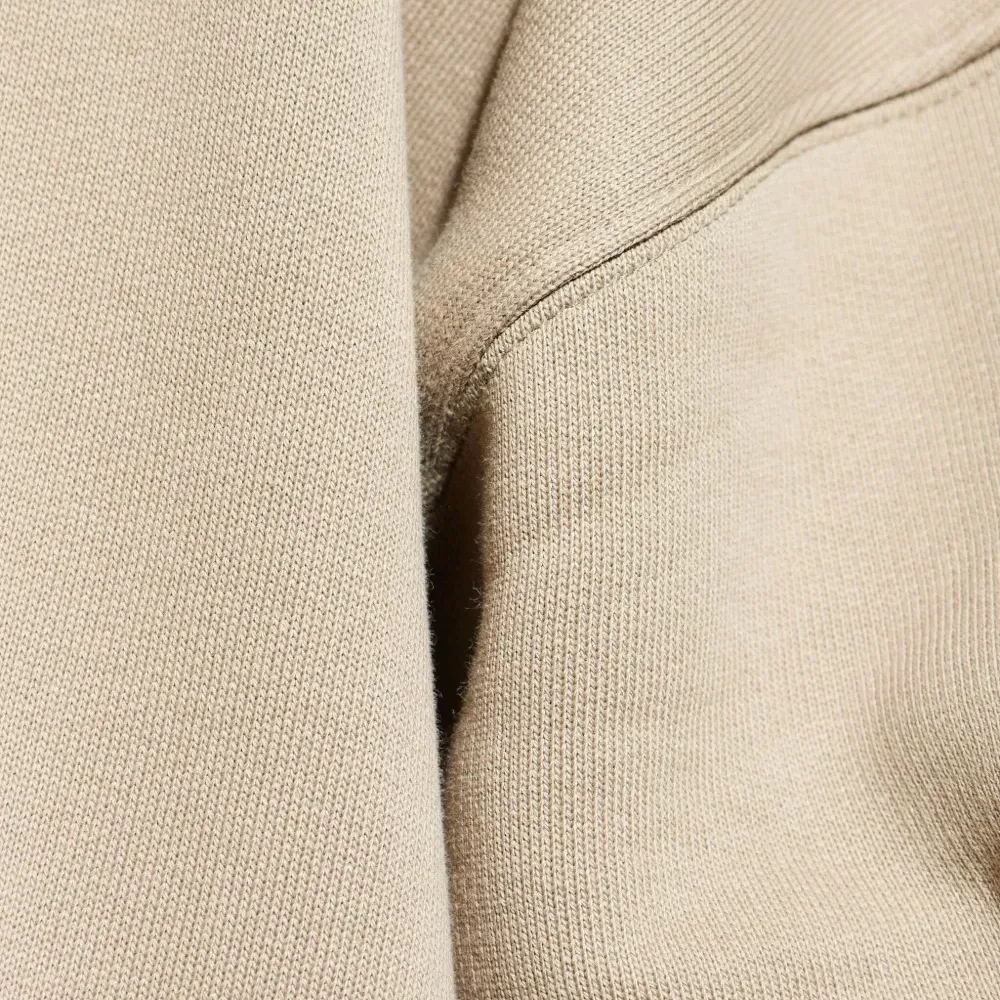 Толстовка на молнии с капюшоном