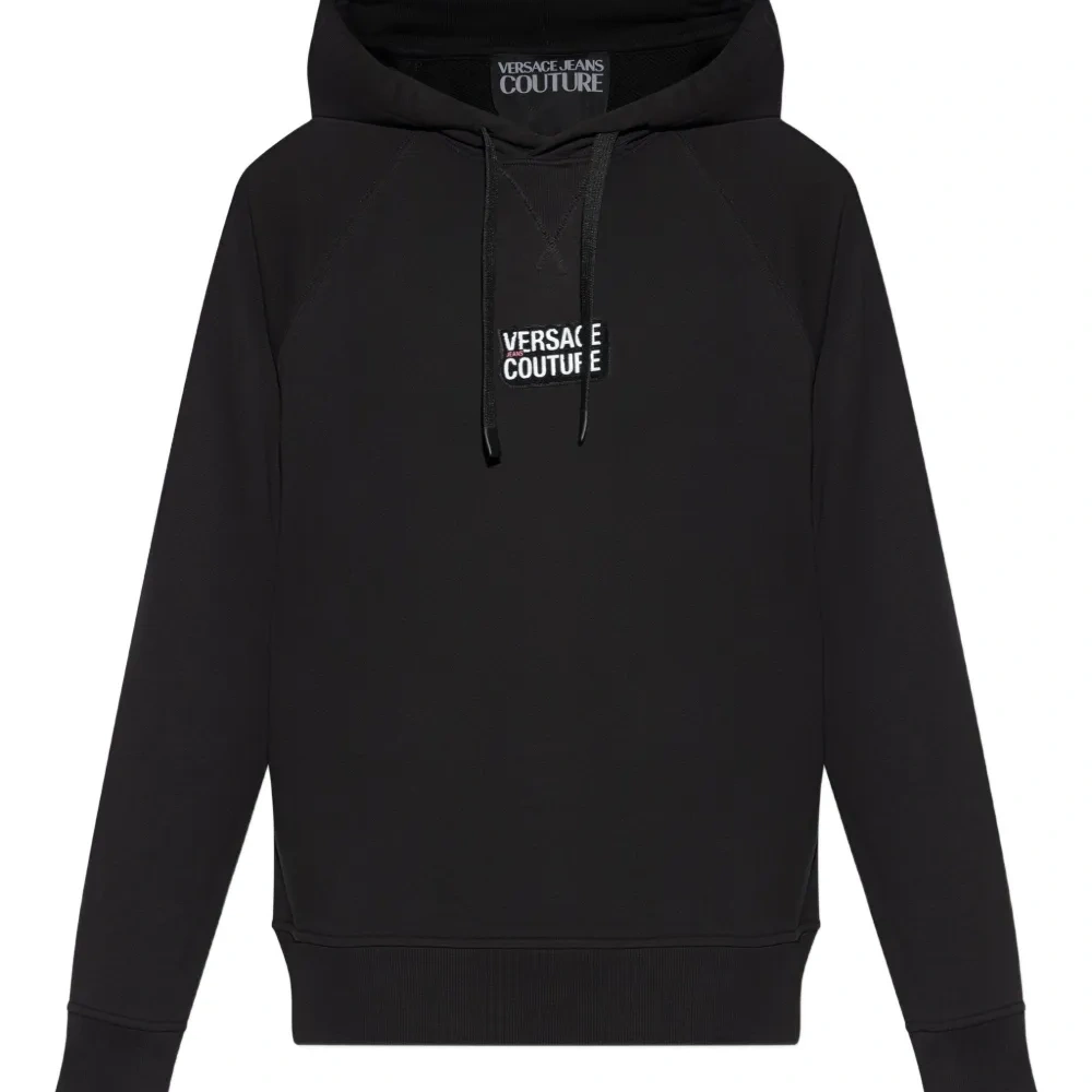 Худи с нашивкой-логотипом