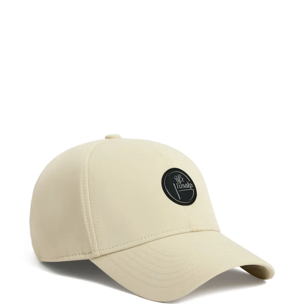 Бейсболка с нашивкой-логотипом