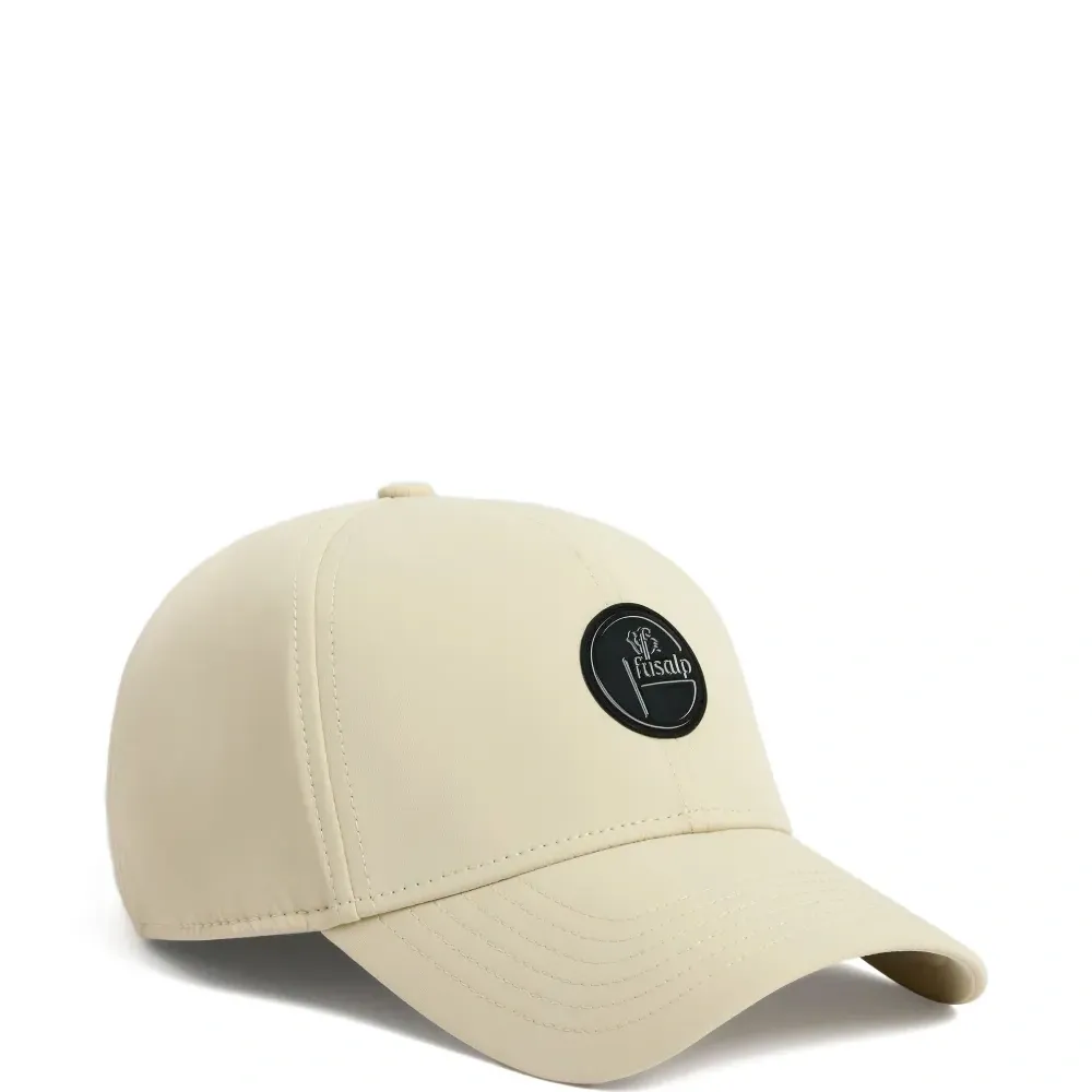 Бейсболка с нашивкой-логотипом