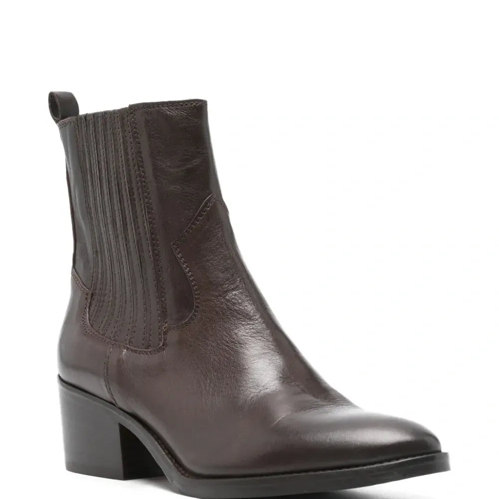 Кожаные ботинки Кожаные ботинки