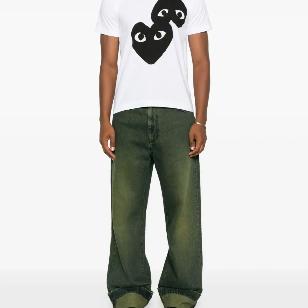 Футболка с логотипом