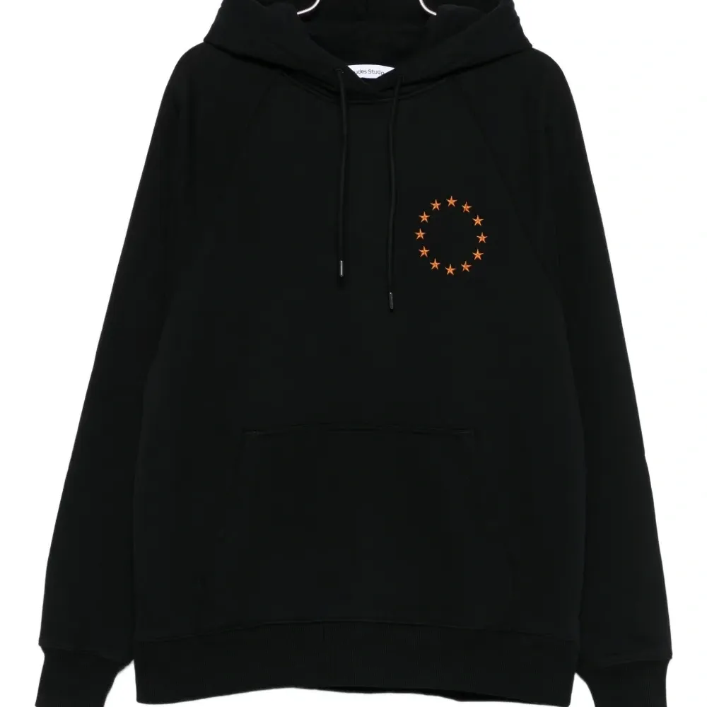 Худи с вышивкой