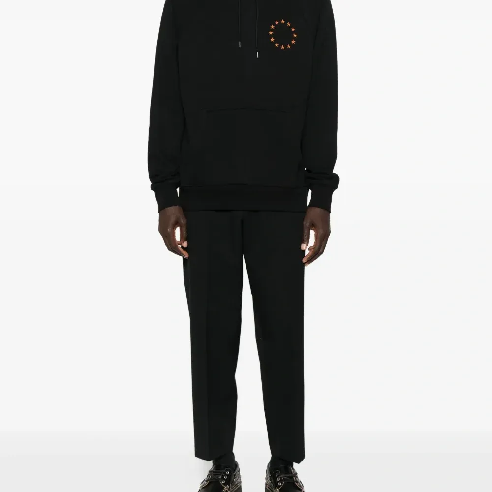 Худи с вышивкой