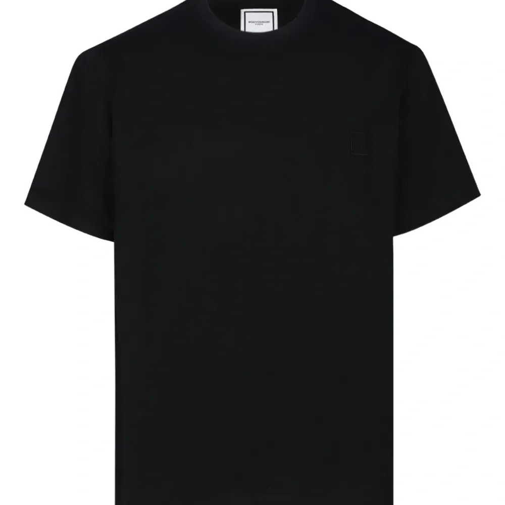 Футболка с цветочным принтом