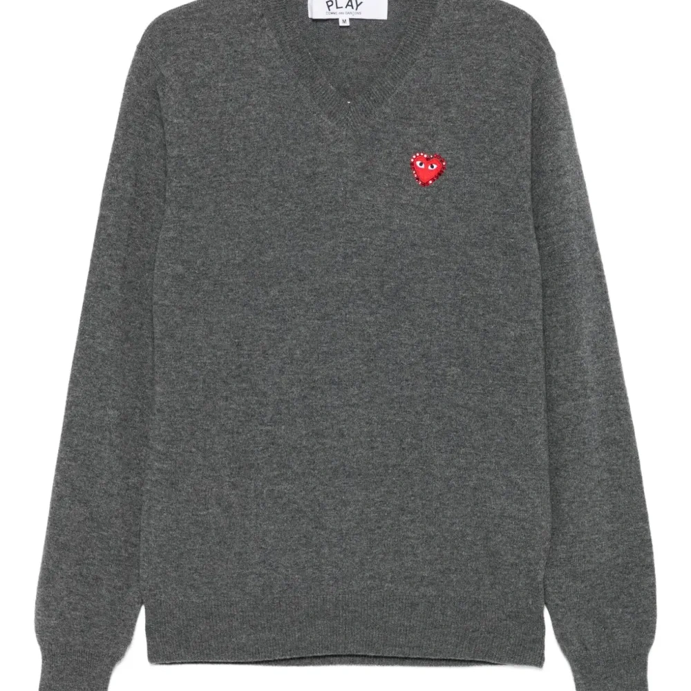 Свитер с V-образным вырезом