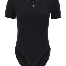 Футболка с вышитым логотипом