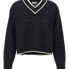 Шерстяной свитер в рубчик с V-образным вырезом