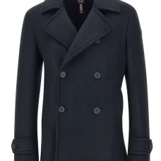 Двубортное пальто с заостренными лацканами