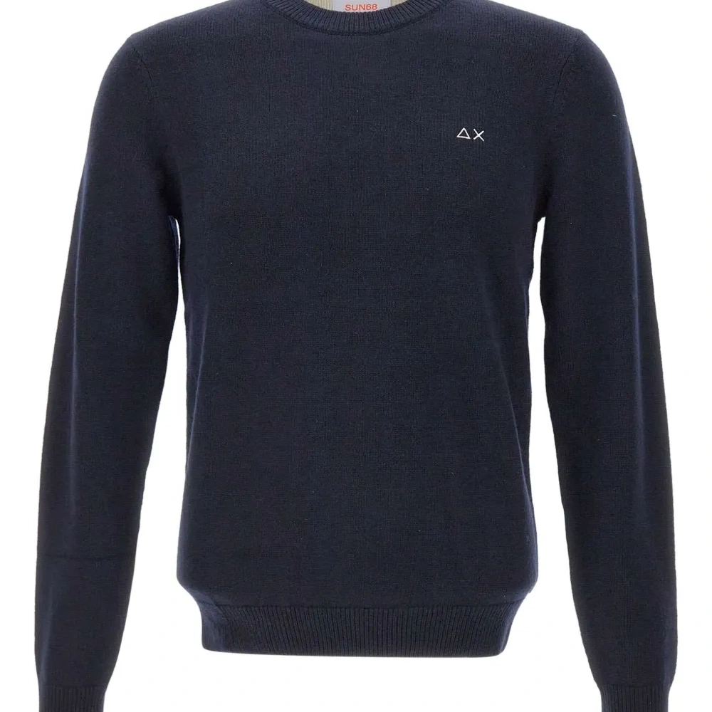 Толстовка с вышитым логотипом