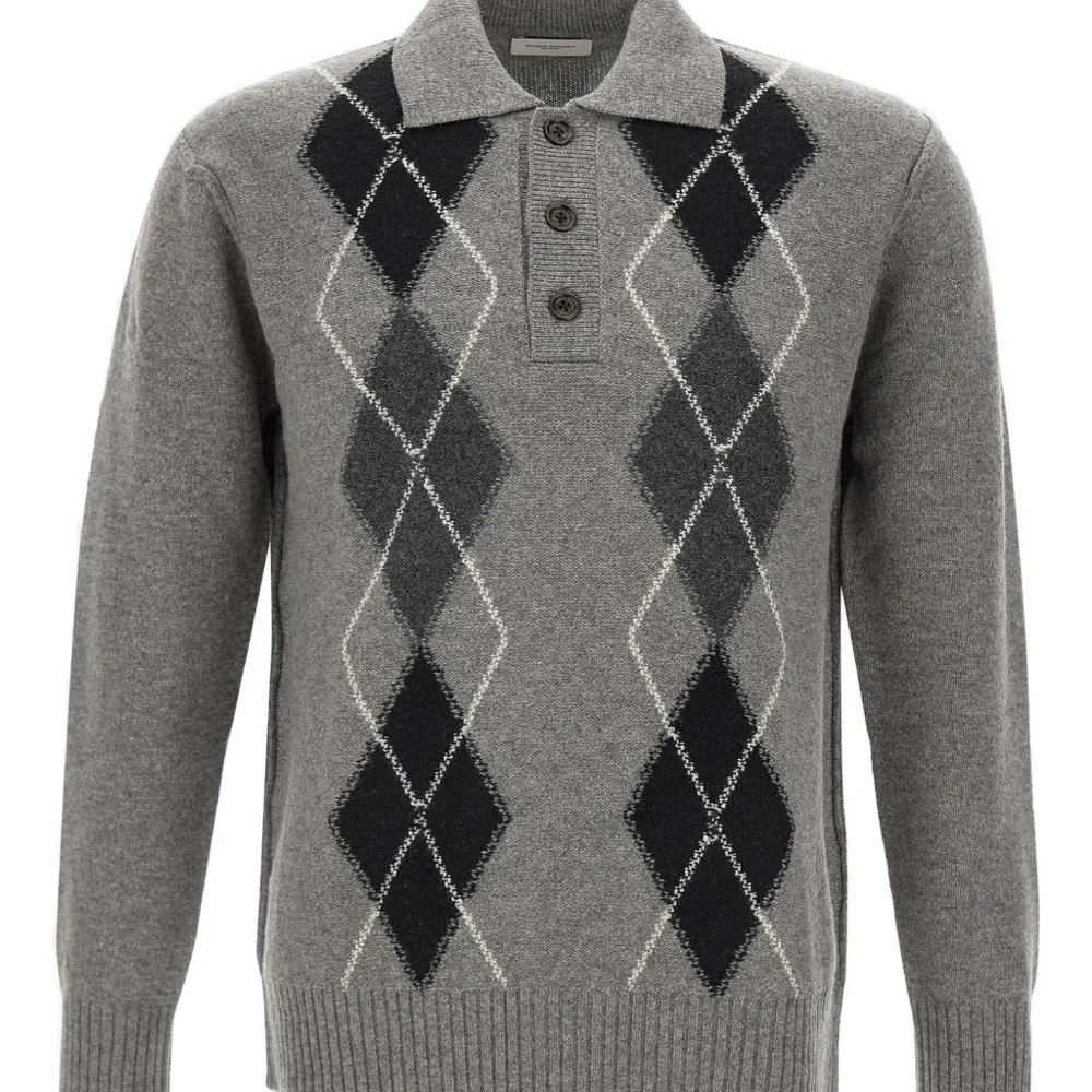 Свитер с геометричным узором и воротником поло