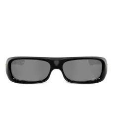 Солнцезащитные очки с затемненными линзами Солнцезащитные очки с затемненными линзами