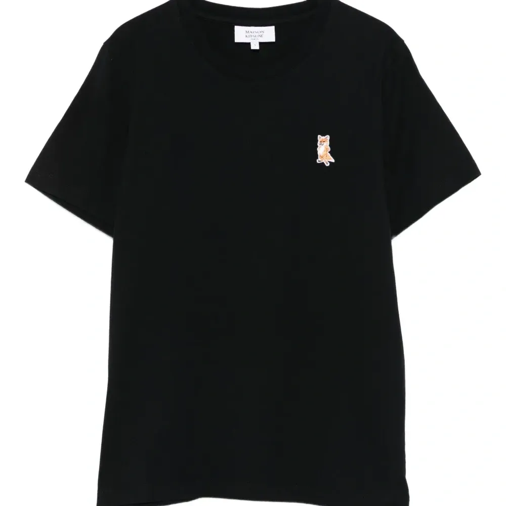 Футболка с вышивкой