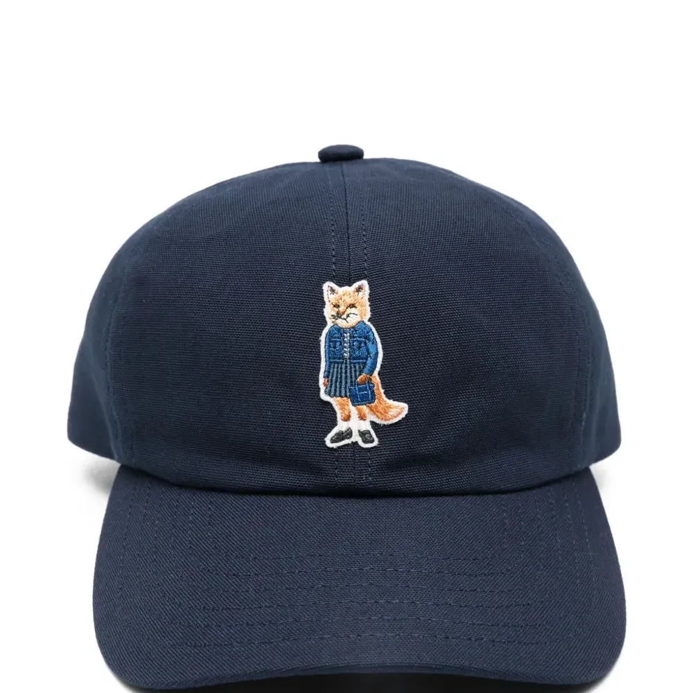 Бейсболка с вышивкой