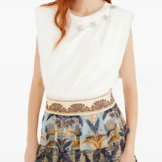 Майка, украшенная звездами