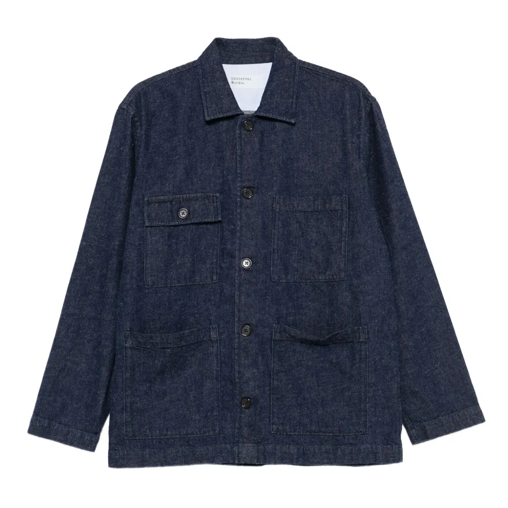 Джинсовая куртка с накладными карманами