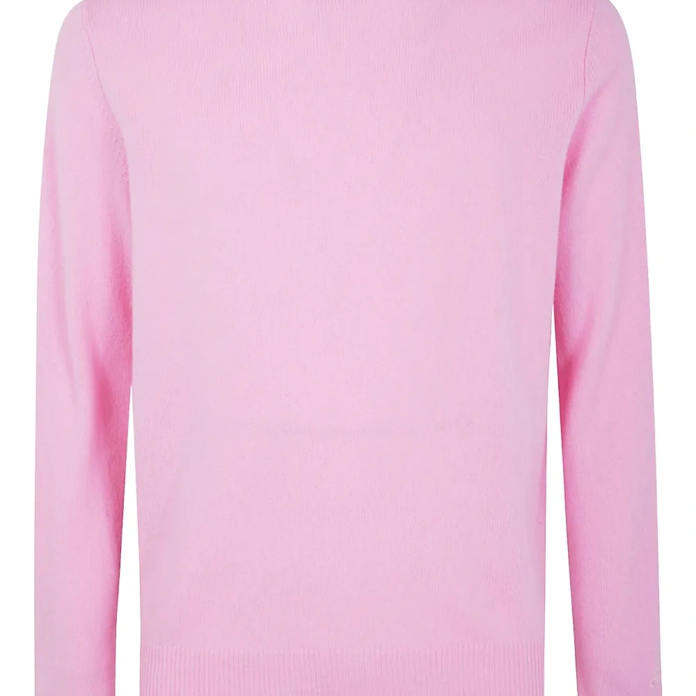 Свитер с круглым вырезом