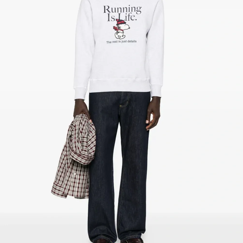 Толстовка с графичным принтом