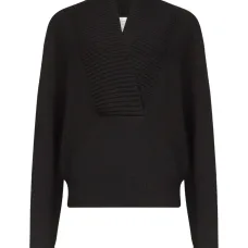 Свитер в рубчик с V-образным вырезом