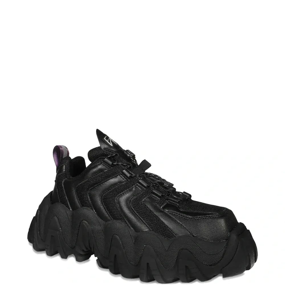 Кроссовки Halo на массивной платформе