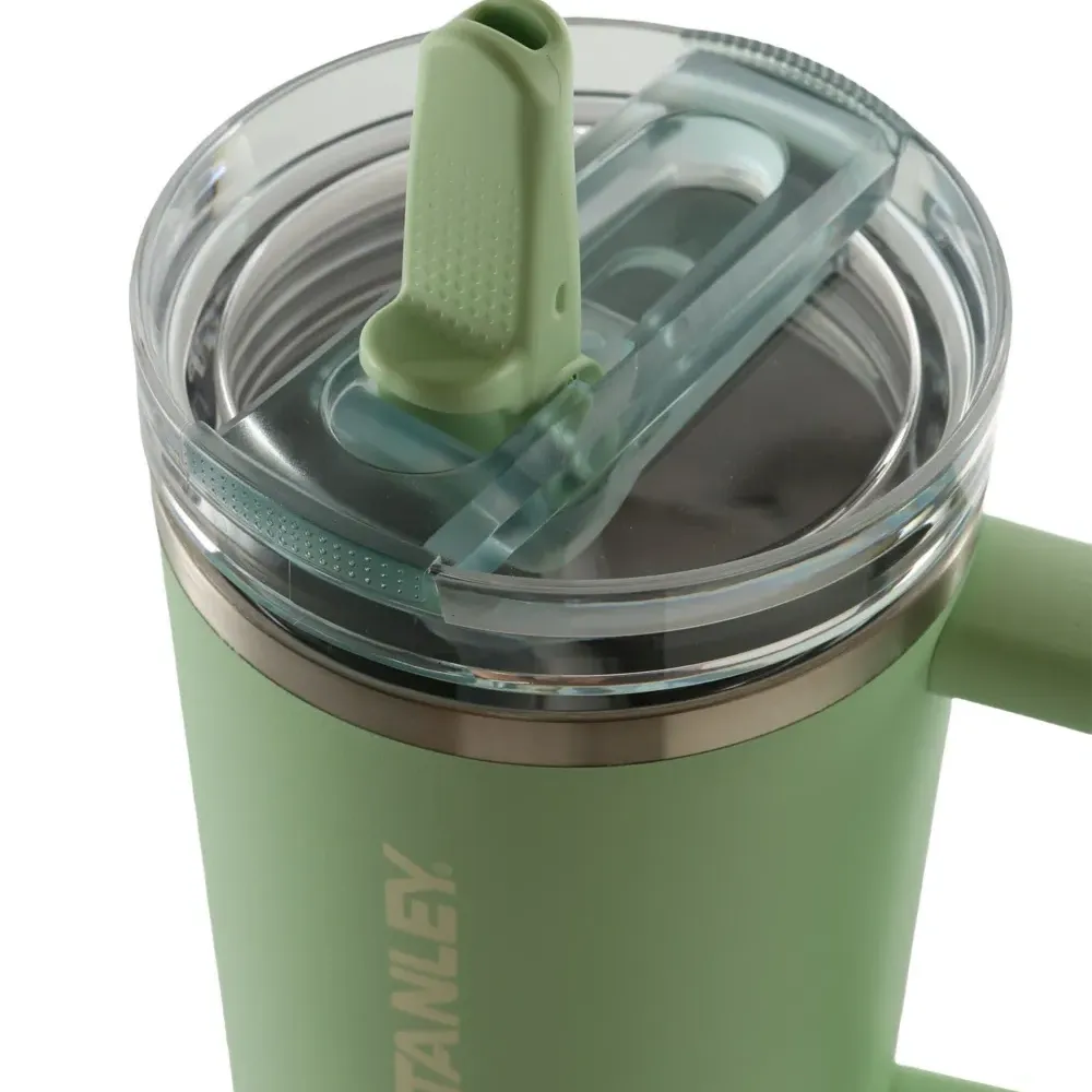 Бутылка для воды с логотипом Quencher (1,8 л)