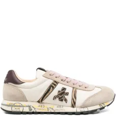 Кроссовки с аппликацией