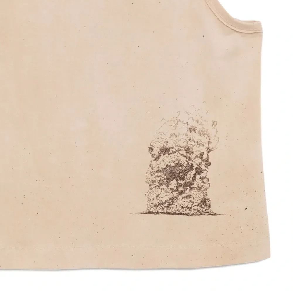 Топ с графичным принтом