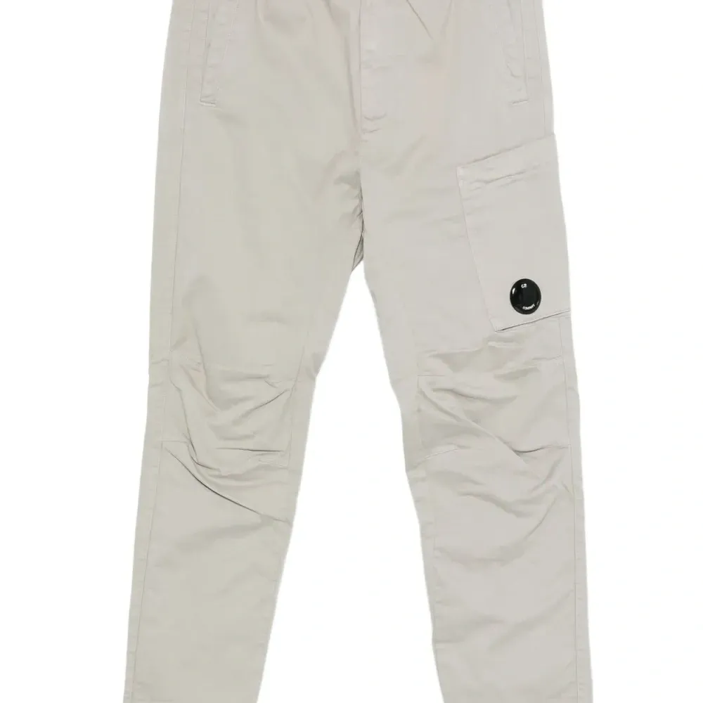 Брюки с карманами