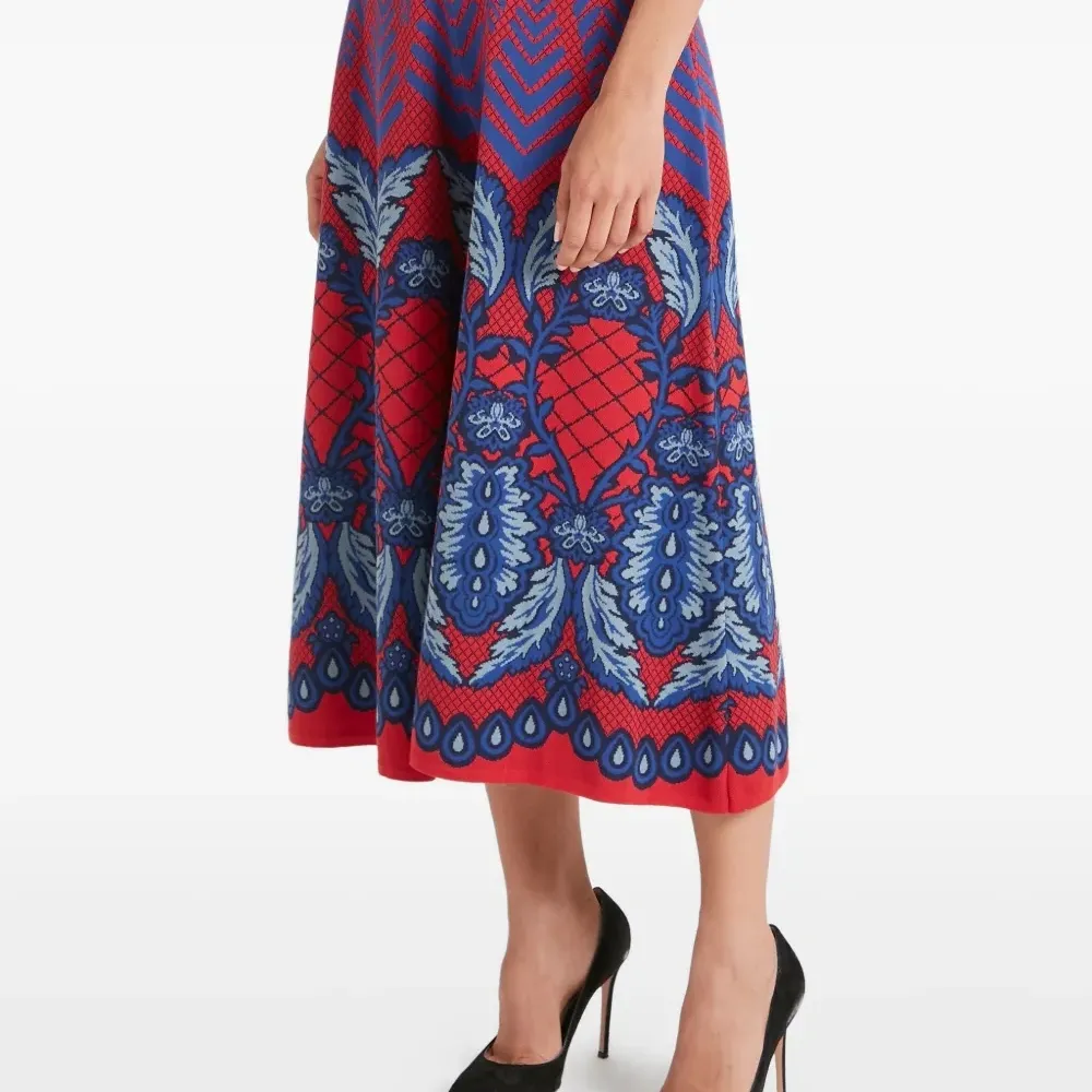 Брюки с узором шеврон