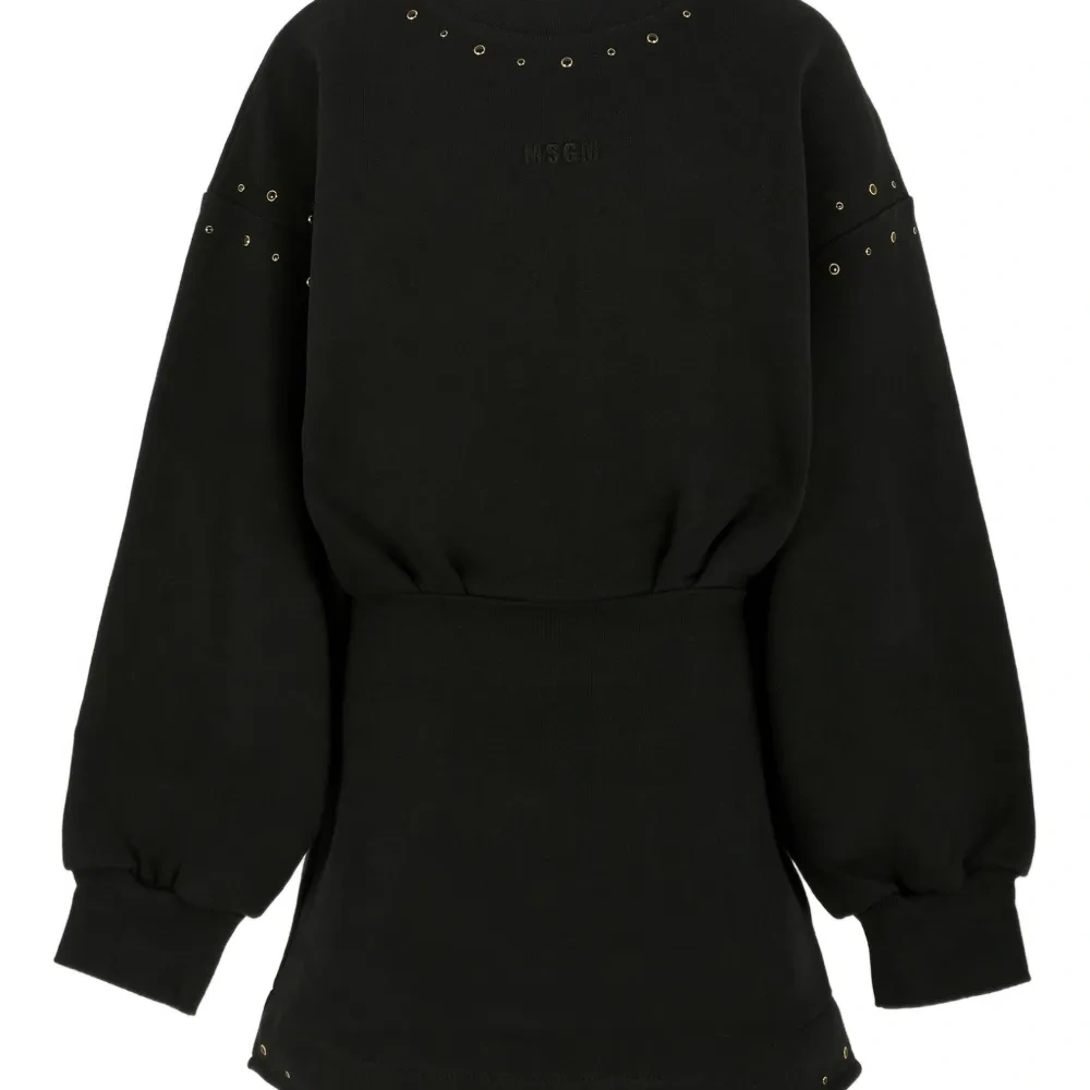 Декорированное платье