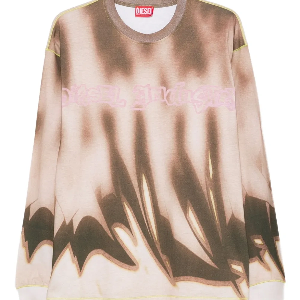 Лонгслив с абстрактным принтом