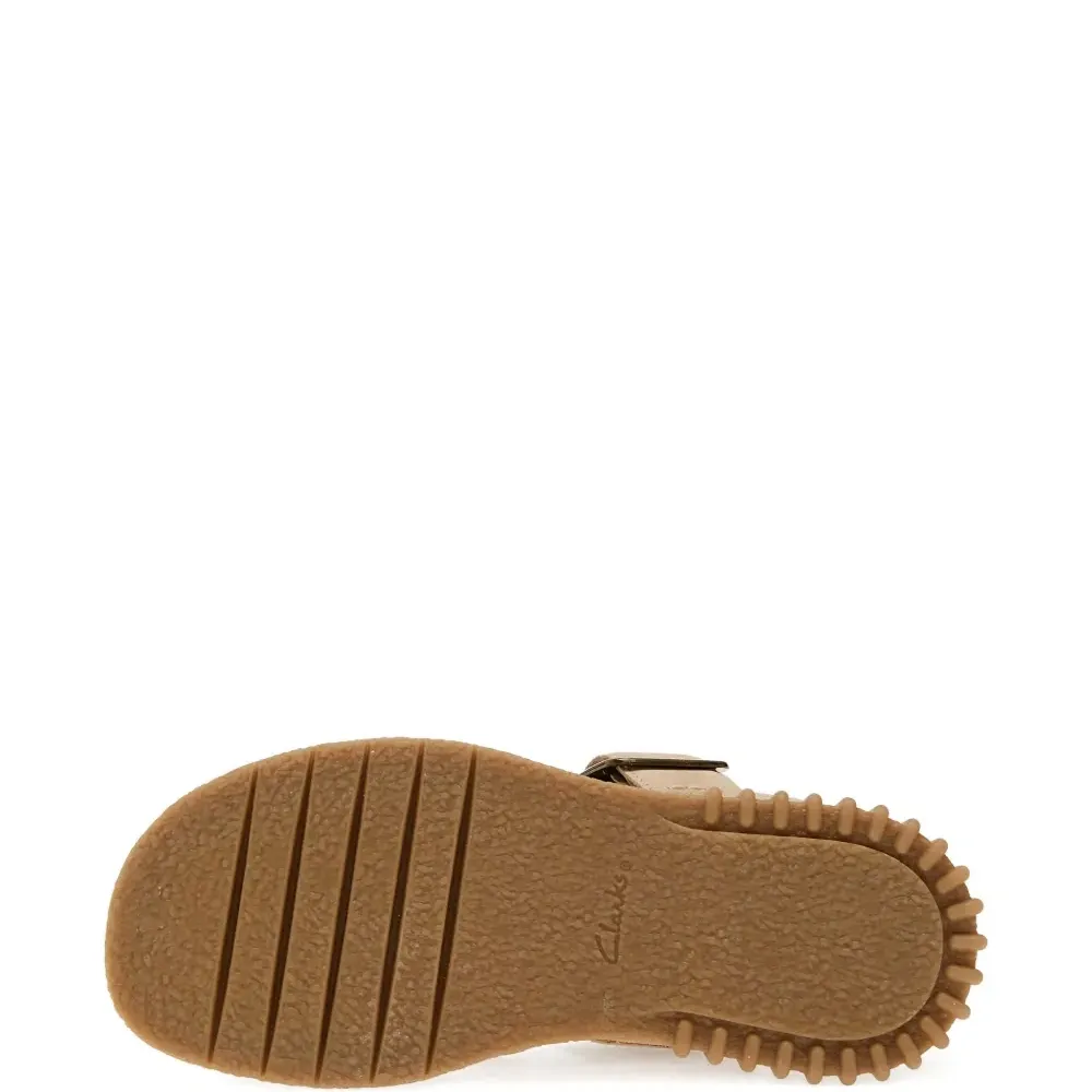 Сандалии с пряжками