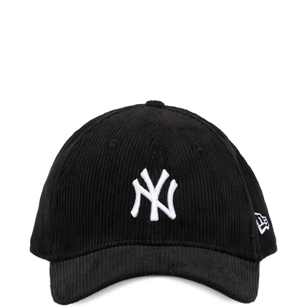 Кепка с закругленным козырьком