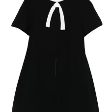 Платье с короткими рукавами и бантом Платье с короткими рукавами и бантом