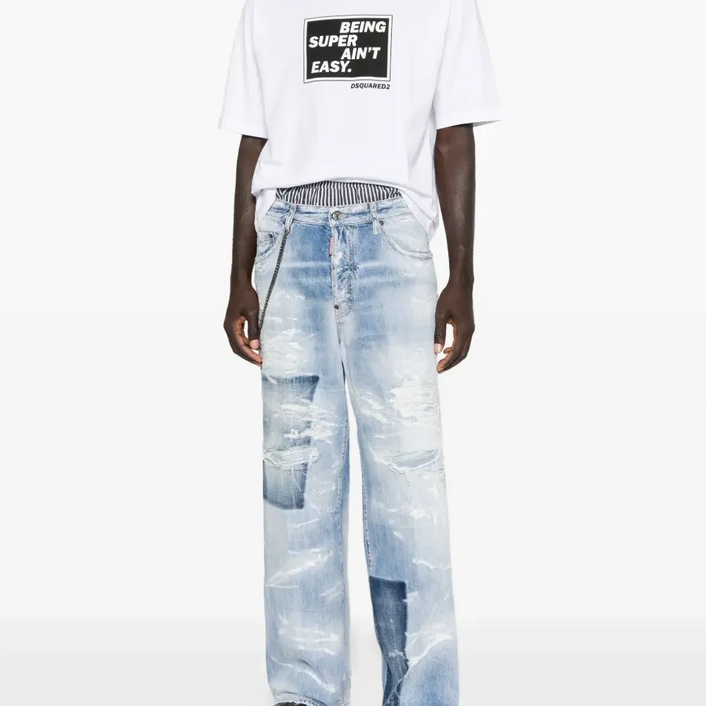 Футболка с графичным принтом