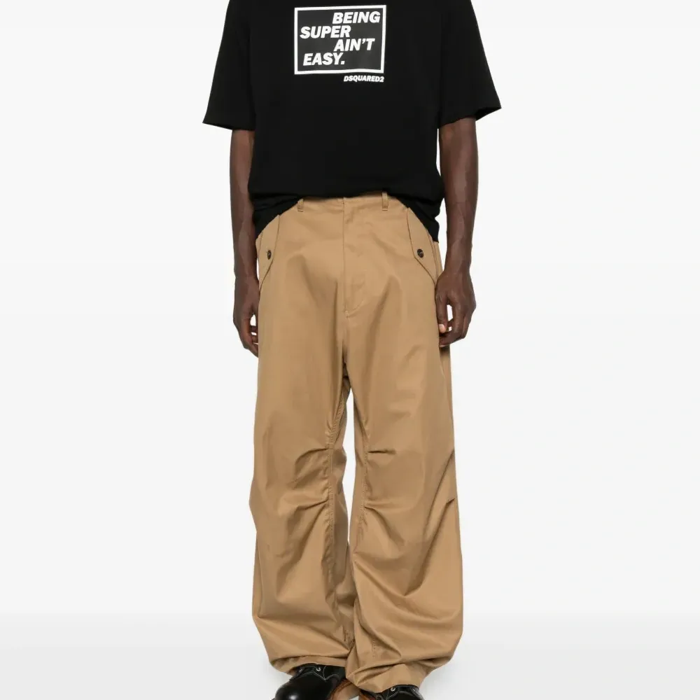 Футболка с принтом-слоганом