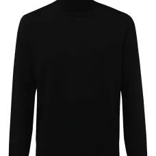 Свитер с высоким воротником