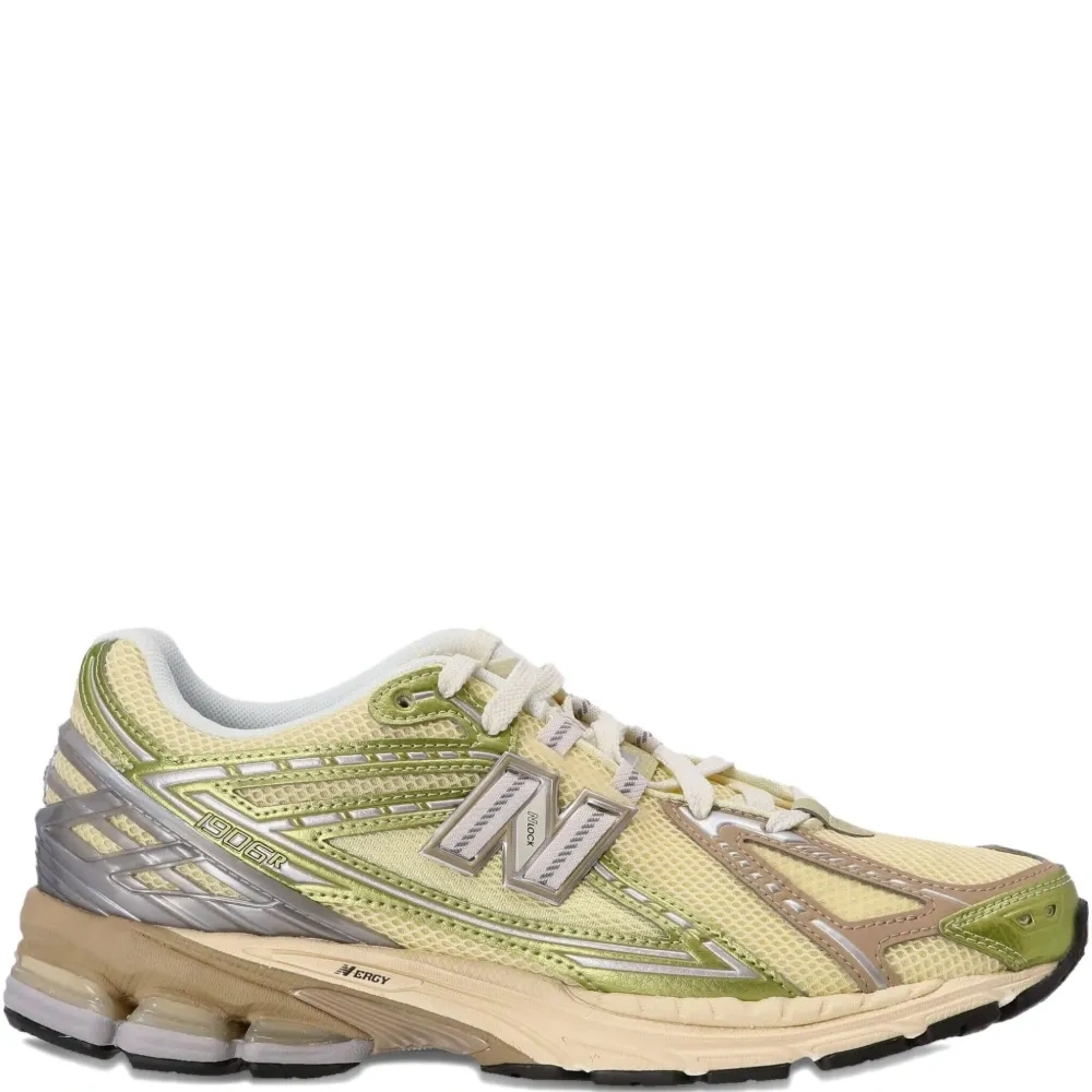 Дутые кроссовки 1906R