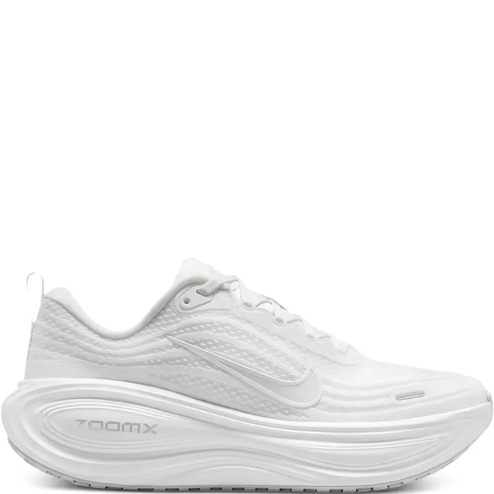 Кроссовки Vomero Plus Triple White