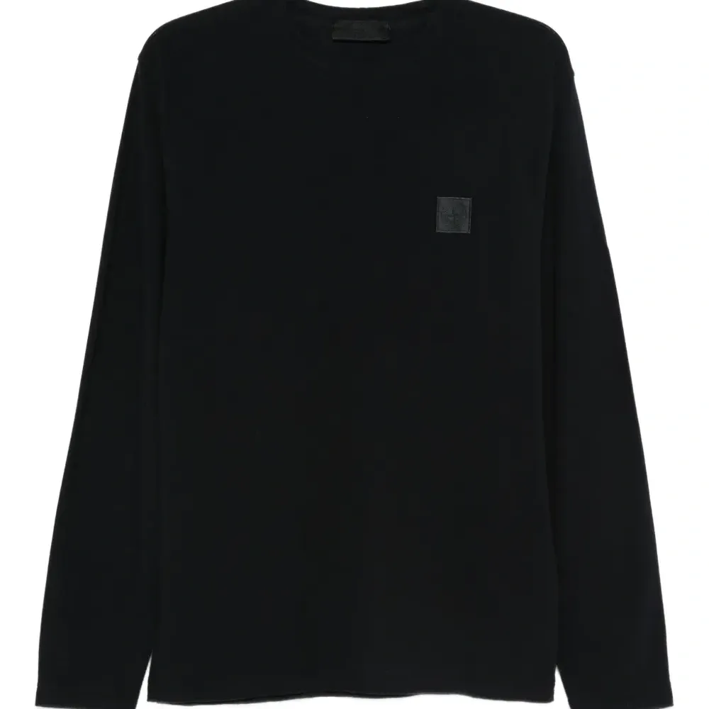 Лонгслив с нашивкой-логотипом