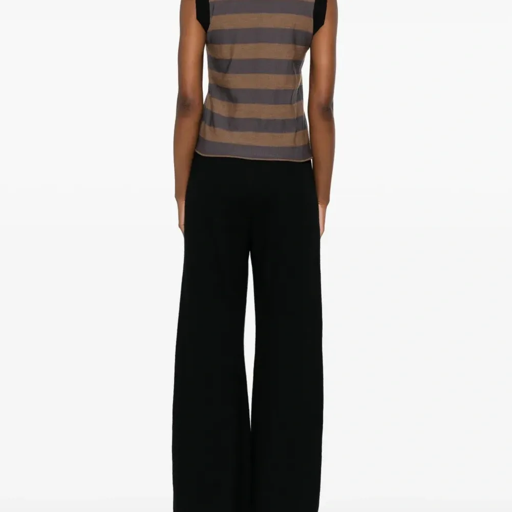 Полосатый топ без рукавов