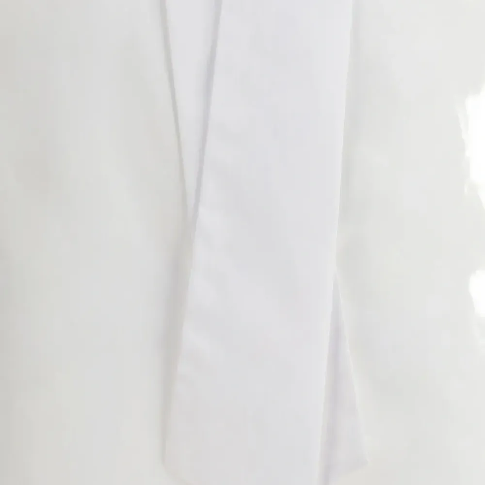 Рубашка с завязками на воротнике Рубашка с завязками на воротнике