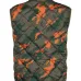 Стеганый жилет с камуфляжным принтом