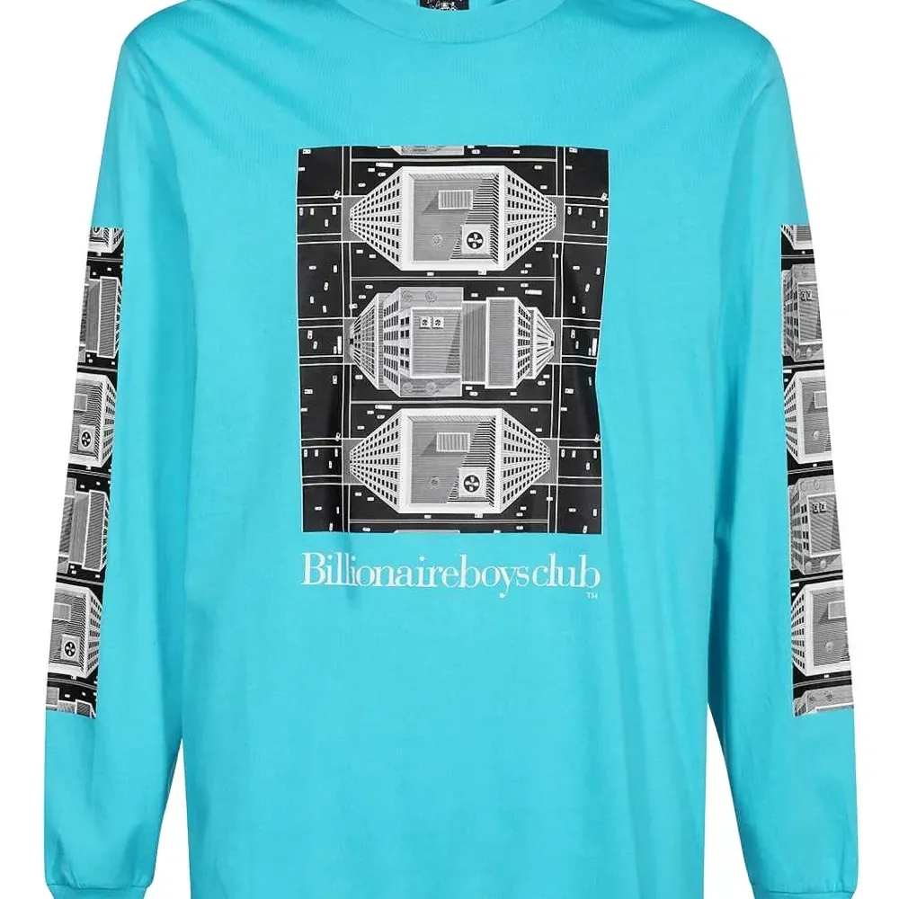 Футболка с принтом и длинными рукавами