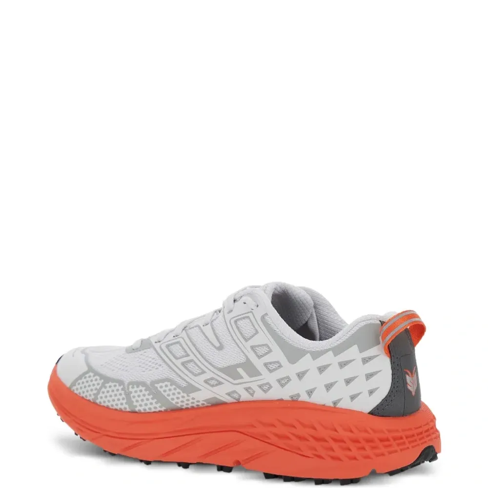 Кроссовки Speedgoat на шнуровке