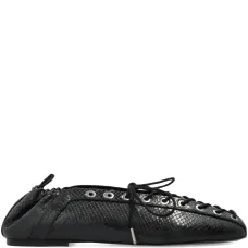 Балетки с тиснением под кожу змеи и шнуровкой