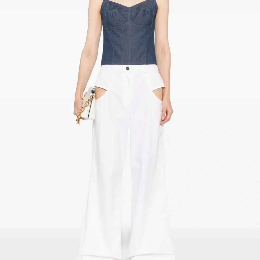 Брюки с карманами