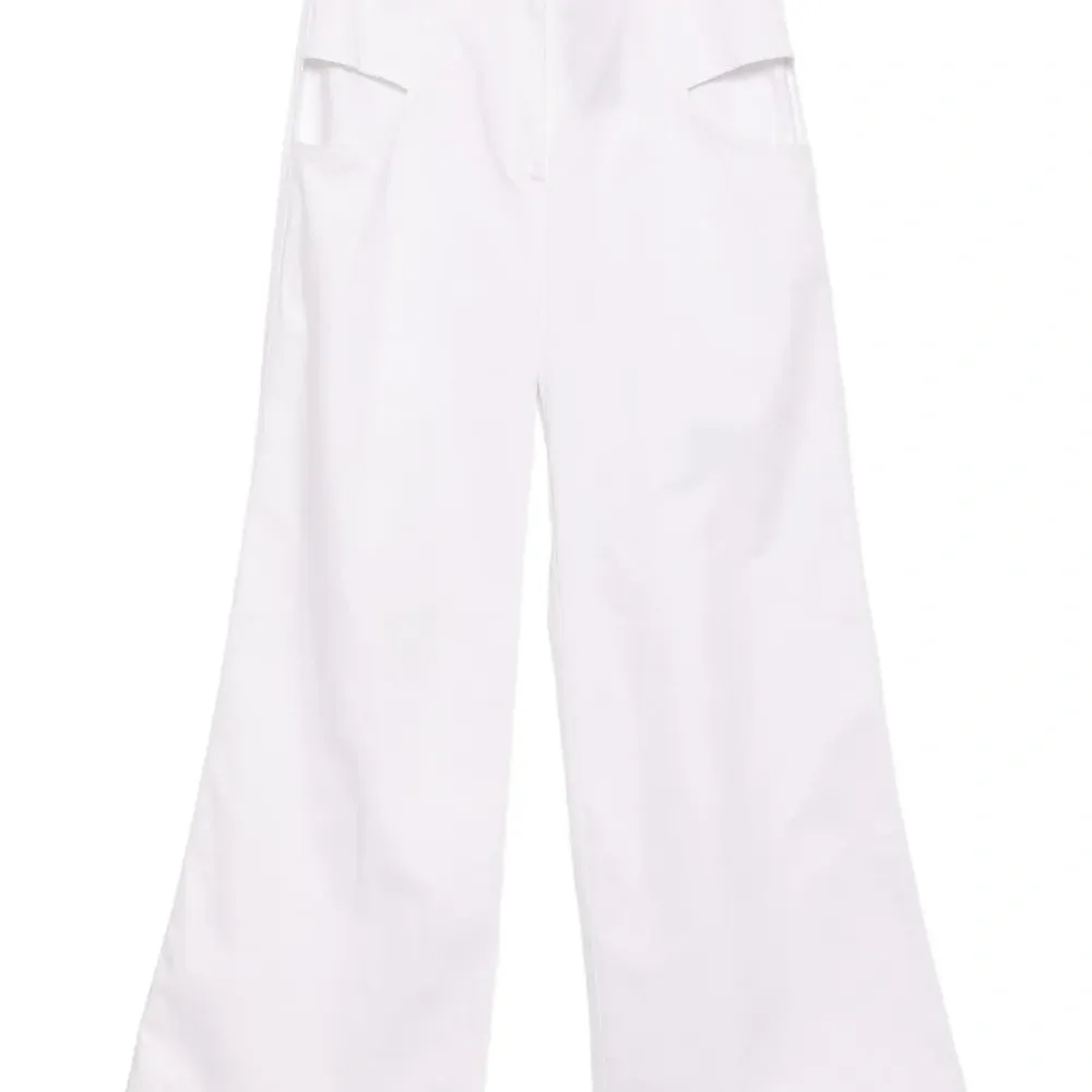 Брюки с карманами