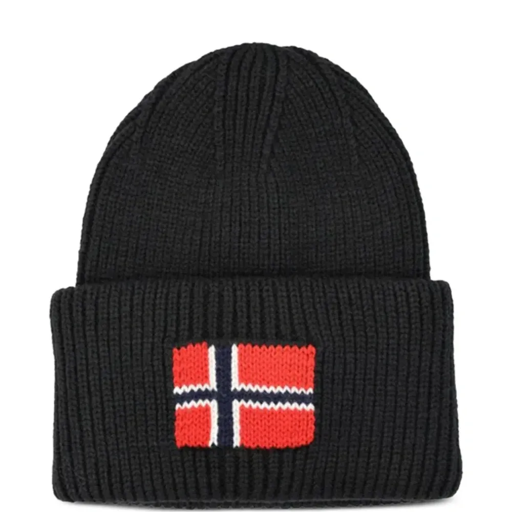 Шапка бини в рубчик